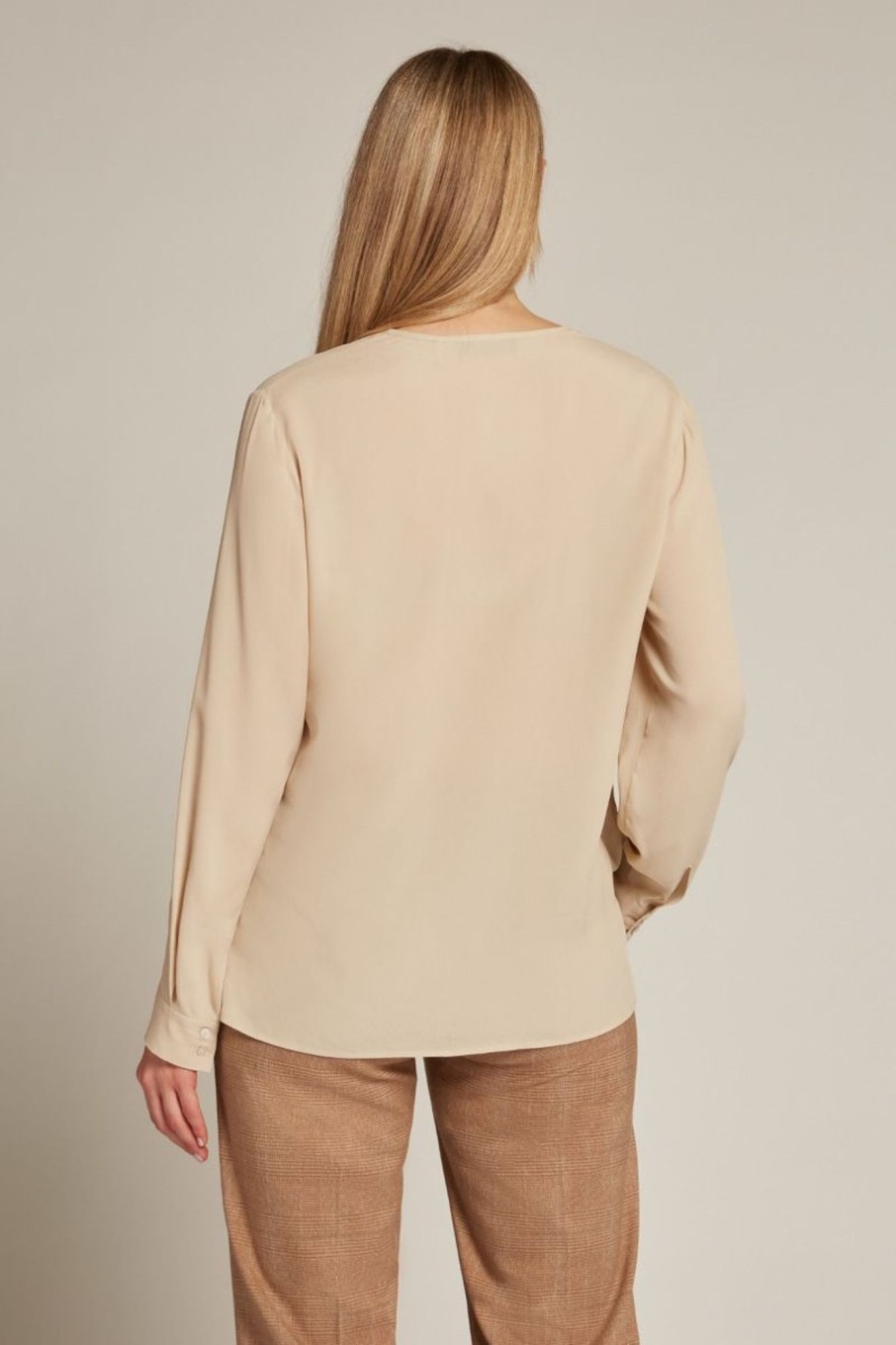 Donna Elena Miro' | Blusa Con Volant E Fiocco Donna Beige